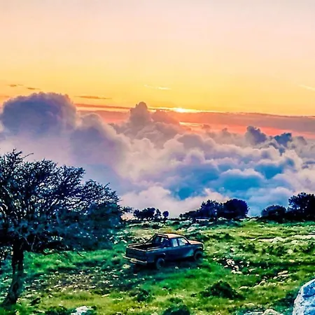 Yourspot Project - Shared - Private - West Peloponnese Проживание в семье Захаро